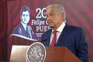 AMLO busca adquirir todas las acciones del aeropuerto de Toluca